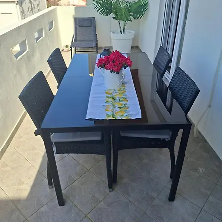 Apartamento Sky Floor Ražanac